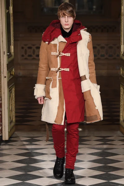 Look 7